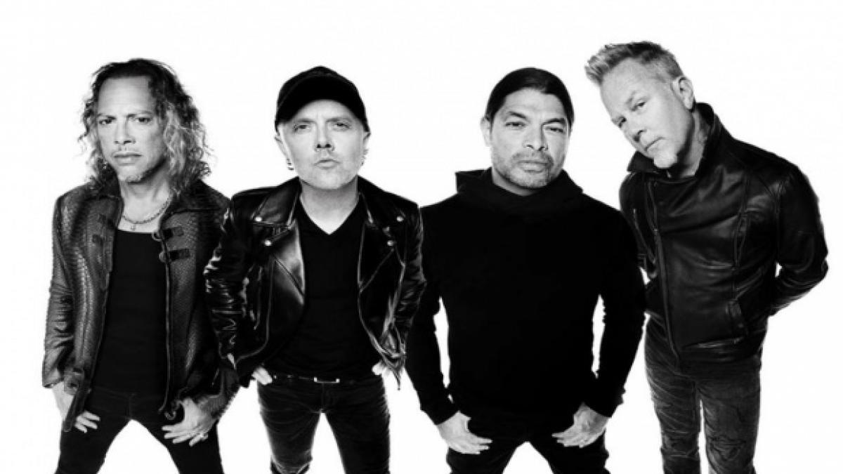 metallica isi anuleaza un turneu vocalistul trupei james hetfield se interneaza la dezalcoolizare