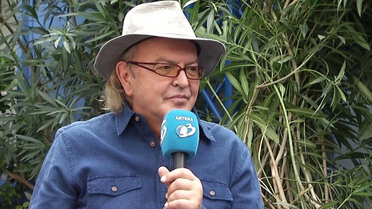 voi cu voicu ducu bertzi amintiri despre adrian paunescu si cenaclul flacara