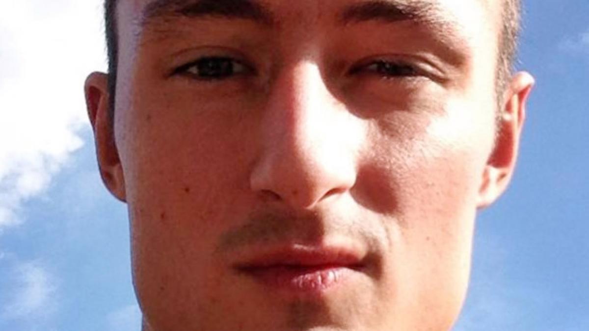 crima oribila in lumea vedetelor cascadorul lui brad pitt condamnat pe viata dupa ce si a ucis