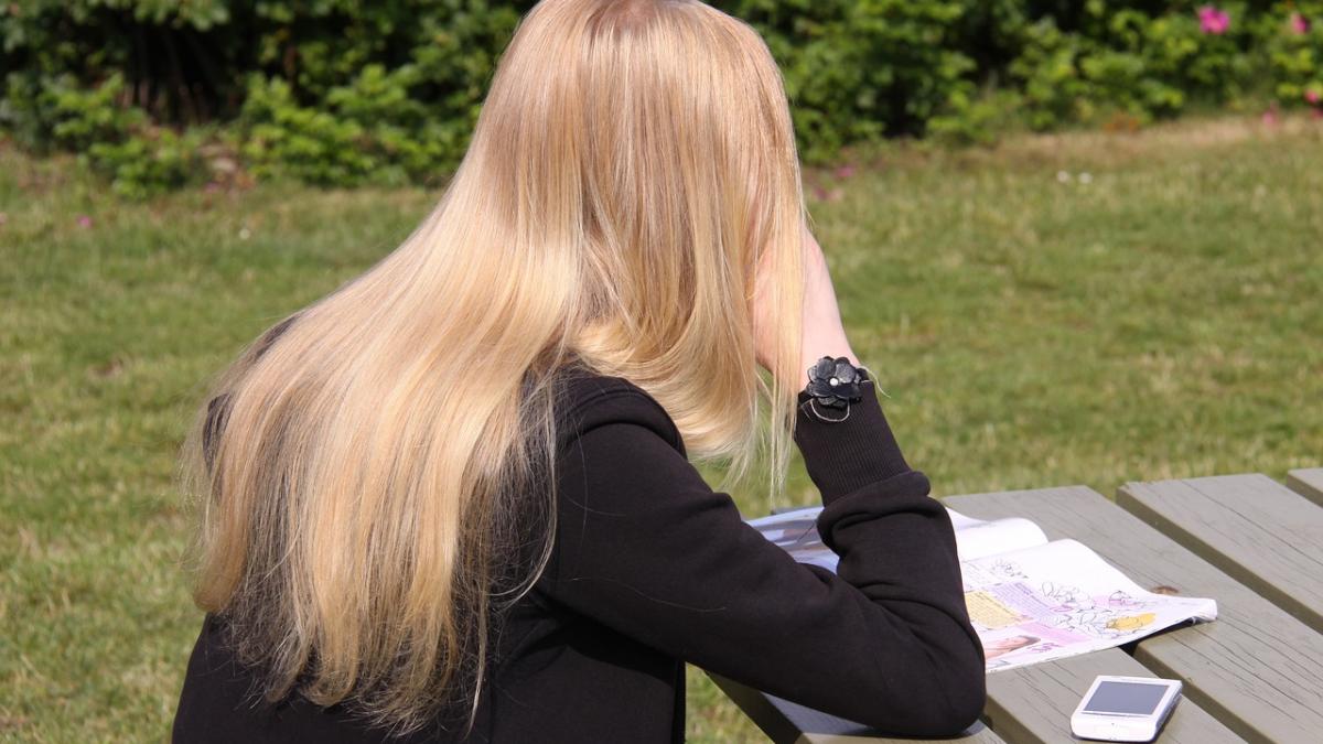 adolescenta de 17 ani s a indragostit de mihai iar in scurt timp si au consumat relatia doar ca