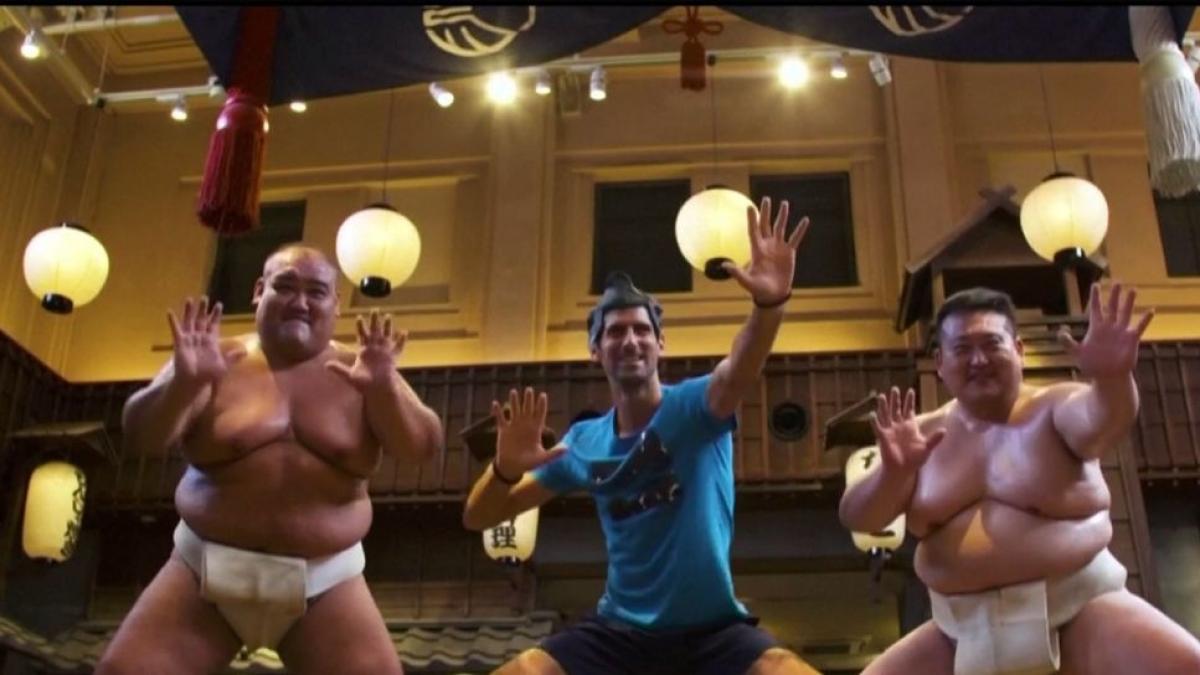 novak djokovic in ipostaze inedite tenismenul se antreneaza alaturi de doi luptatori sumo