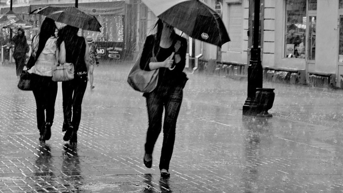 alerta meteo anm anunta trei zile de ploi vant si frig in toata tara