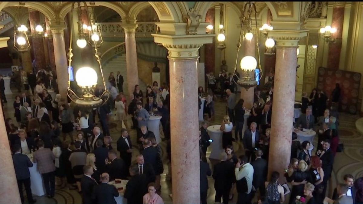 imagini de la gala premiilor constantin brancoveanu