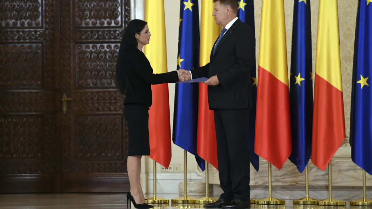 klaus iohannis obligat sa o revoce pe ana birchall si sa numeasca interimarii ccr a publicat