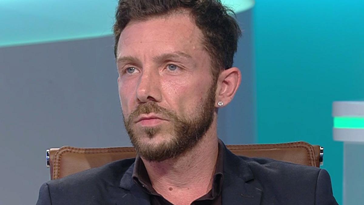 matteo politi italianul acuzat ca opera fara drept in romania anunta ca isi deschide o clinica