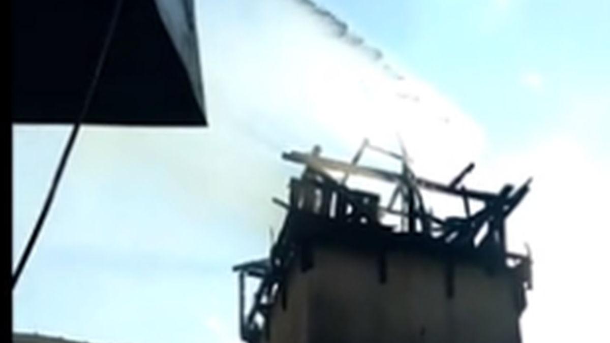 turla unei biserici din alba s a prabusit in urma unui incendiu puternic video