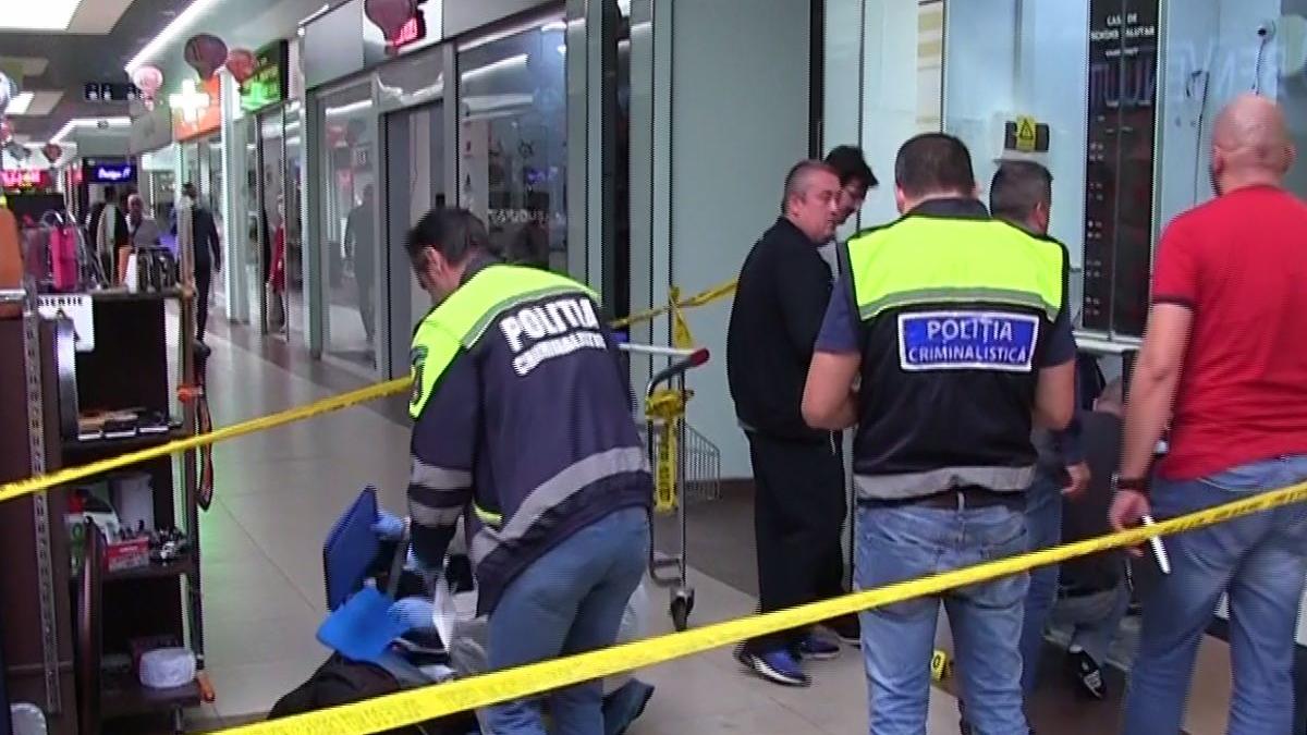 jaf ca n filme la o casa de schimb valutar din constanta hotii au intrat prin acoperis si au furat