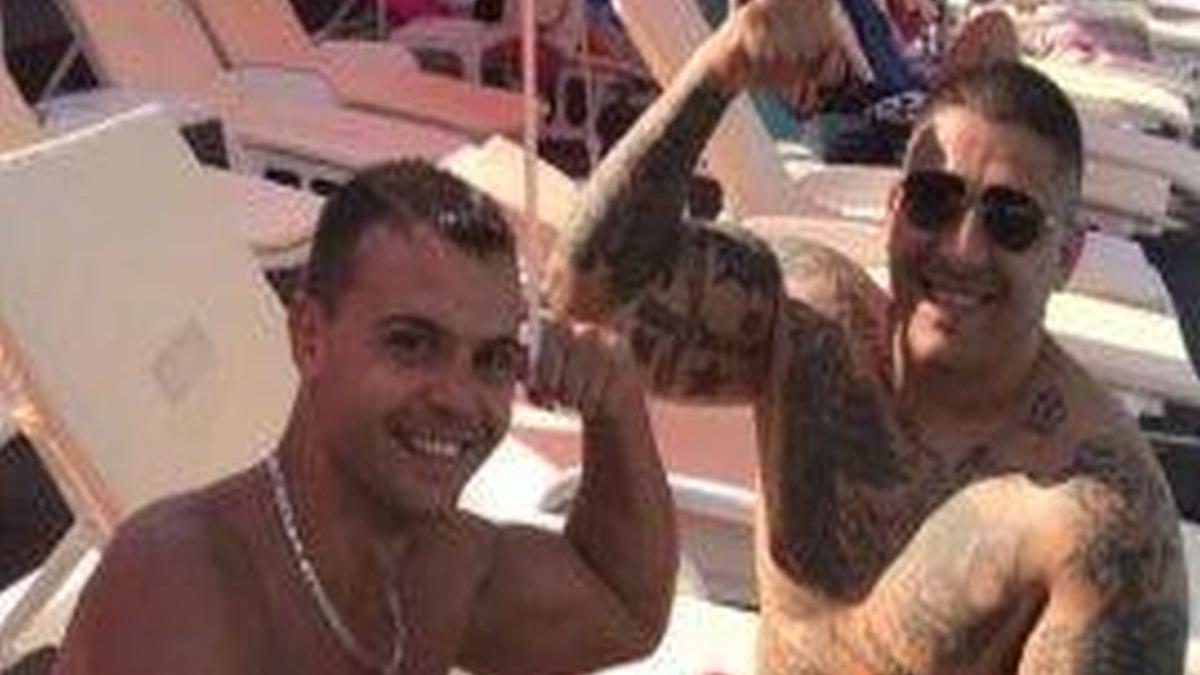 ancheta in politie dupa ce un ofiter din suceava a fost fotografiat alaturi de un temut interlop