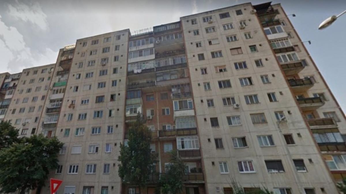 doi parinti constanteni au dus cearta copiilor din fata blocului direct in sala de judecata