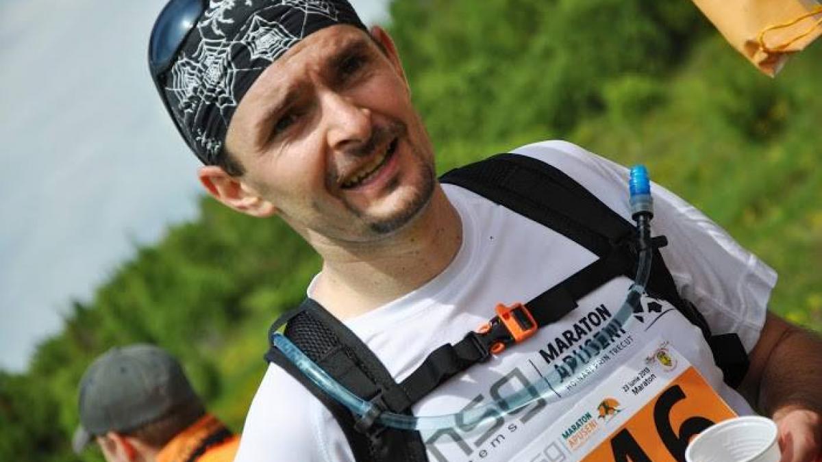 eduard avea 39 de ani si era medic chirurg sambata a vrut sa ajute o femeie care s a prabusit intr