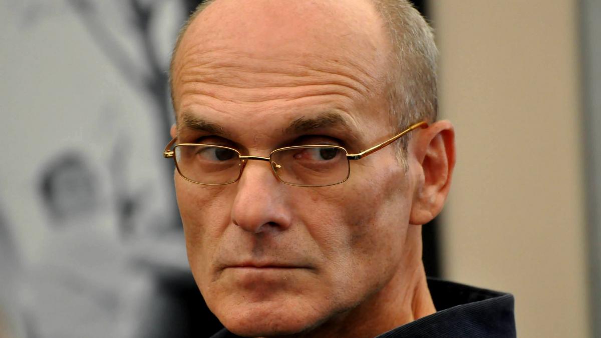 cristian tudor popescu desfiinteaza filmul joker asa si hitler trebuia sa ia nobelul pentru