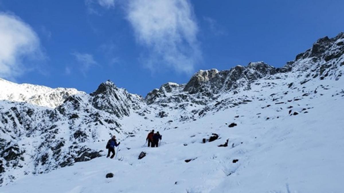 turisti straini recuperati de la o altitudine de peste 2 300 de metri din muntii fagaras