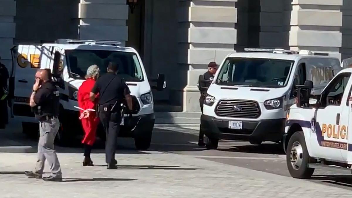 actrita americana jane fonda a fost arestata in timpul unui protest video