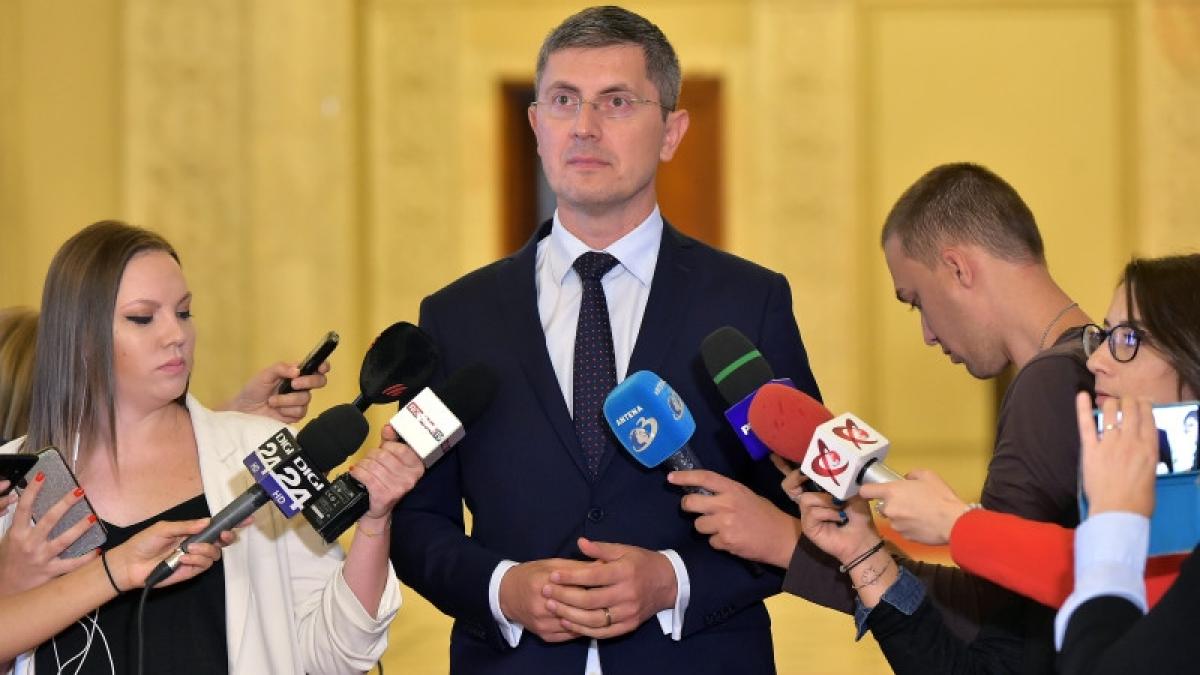 anunt bomba numele de premier care le da fiori celor de la pnl