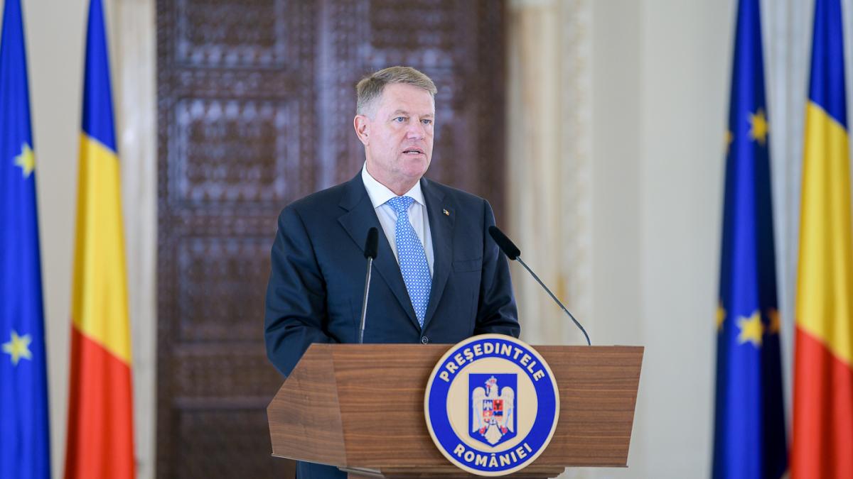 klaus iohannis nu vor exista taieri de salarii si pensii avertizez psd sa nu cheltuie banii