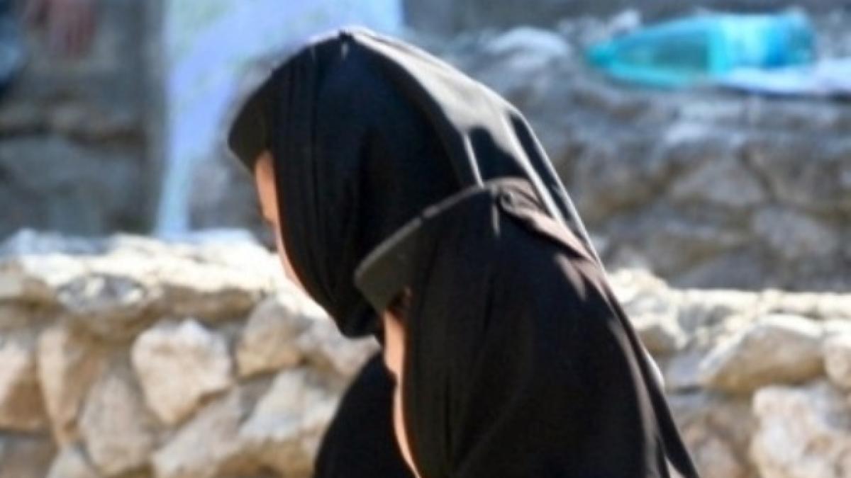 margareta s a ascuns intr o manastire dupa ce a fugit de acasa satula de bataile sotului ce a