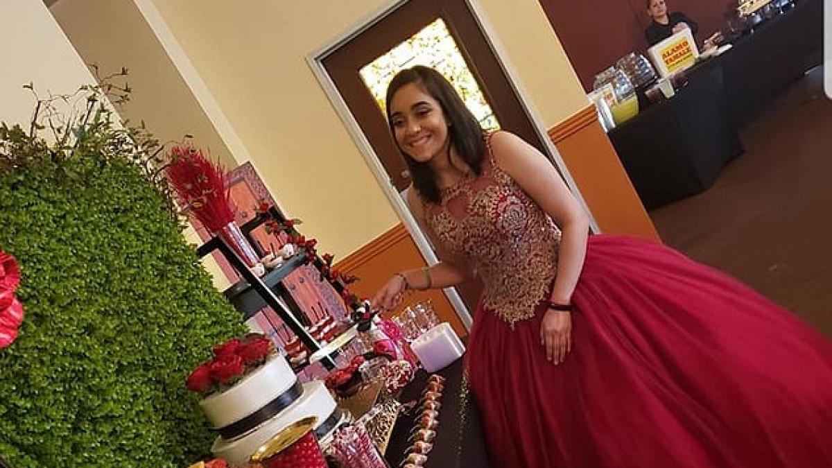 Avea 13 ani când proxeneții au răpit-o. Fata a fost drogata, vândută unei rețele de trafic de minori și obligată să se prostitueze. După doi ani, a reușit să scape din ghearele criminalilor, dar într-o zi totul s-a sfârșit