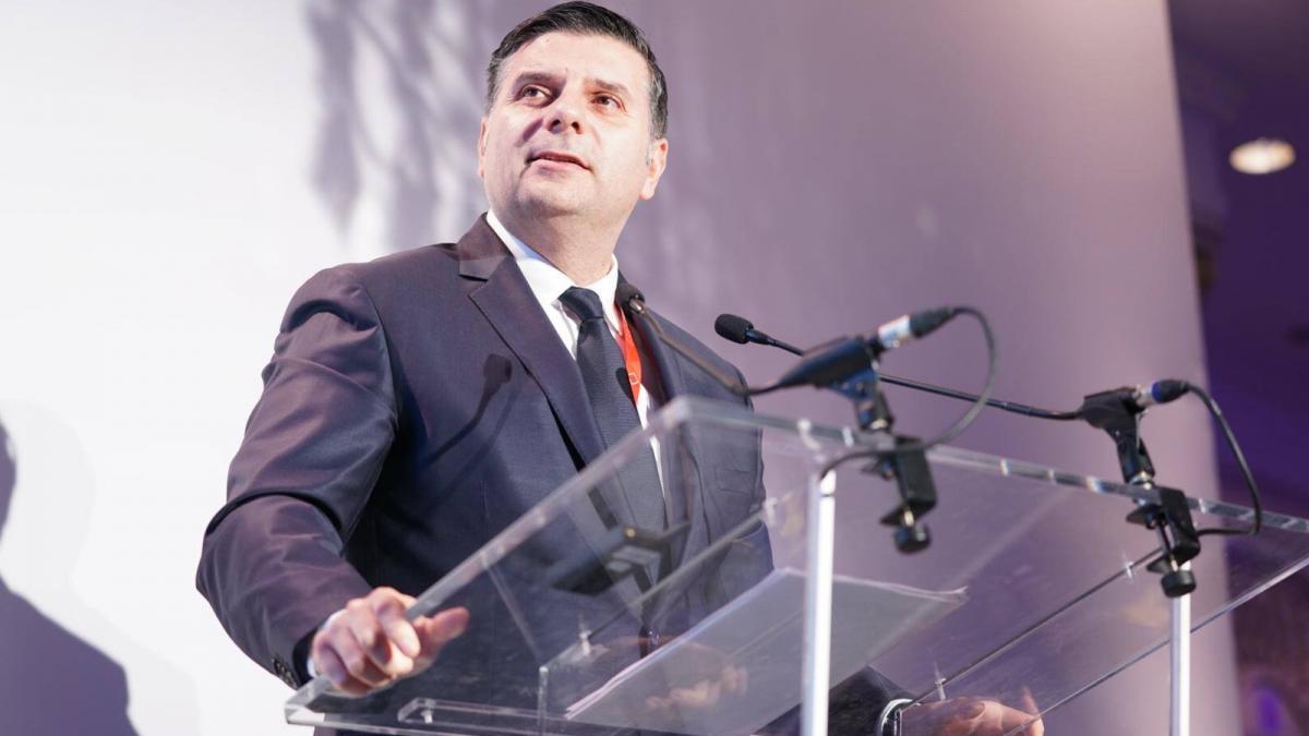 ministrul demis al comunicatiilor apel catre pnl prin desfiintarea ministerului s ar pierde extrem