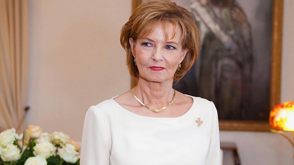 mesajul custodelui coroanei la repatrierea reginei mama elena regina se intoarce dincolo de moarte