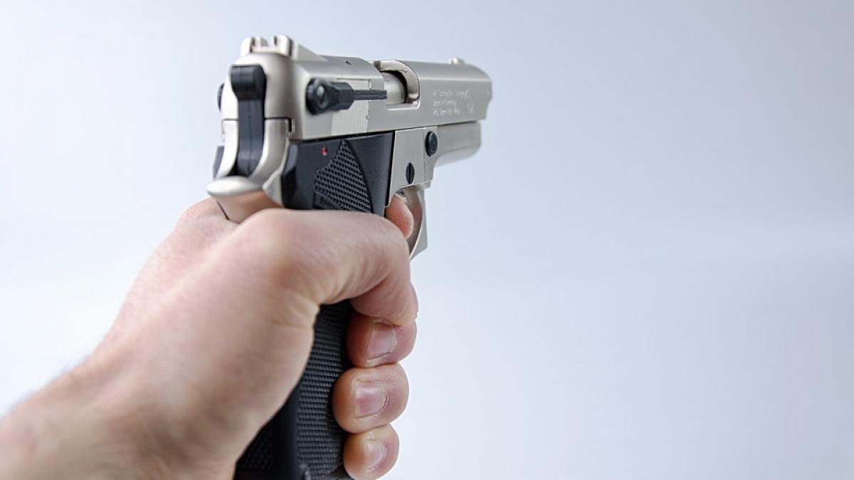 un jandarm din botosani a fost impuscat din greseala de un coleg pe poligon