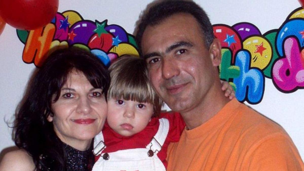 doi parinti din constanta gasiti morti langa copilul lor rapus de cancer in urma lor a ramas doar