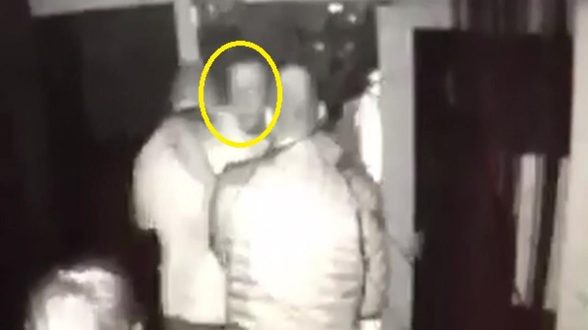 video momentul in care fiul lui sile camataru injunghie un tanar in fata unui club din timisoara