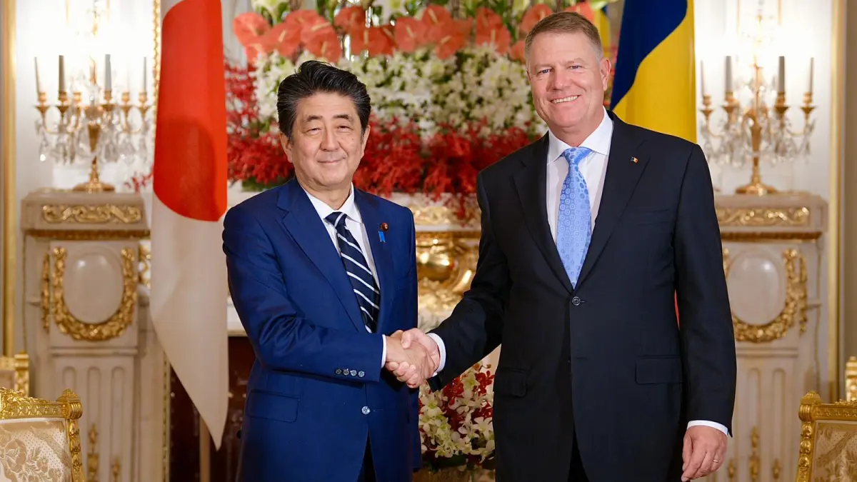 presedintele klaus iohannis se intalneste cu premierul nipon shinzo abe in japonia