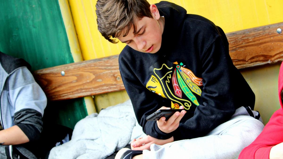 raspunsul surprinzator al unui tanar din capitala cand este intrebat despre cartile pe care le a