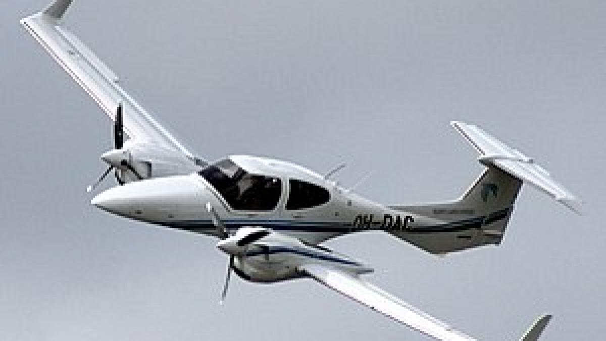 tragedie aviatica in brazilia trei morti dupa ce un avion s a prabusit trei masini au luat foc