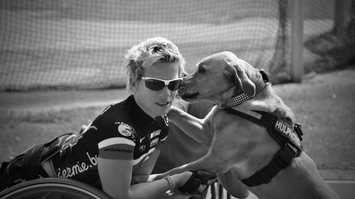 o fosta campioana paralimpica s a stins din viata prin eutanasie la 40 de ani video