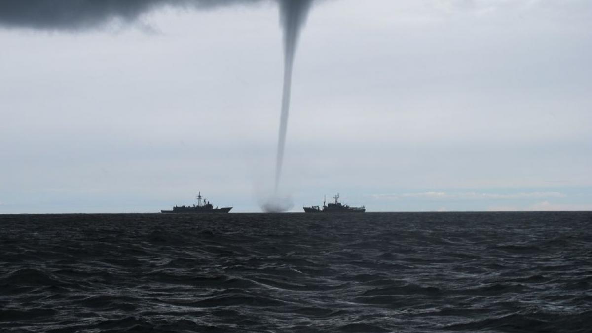 vreme extrema in europa insula ibiza a fost lovita de o tornada devastatoare