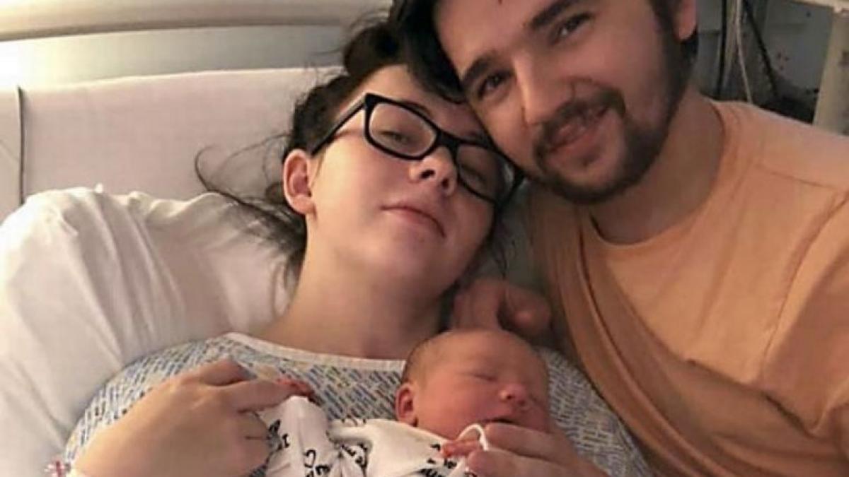 a nascut la 21 de ani primul ei copil dar imediat a primit o veste naucitoare medicii i au mai