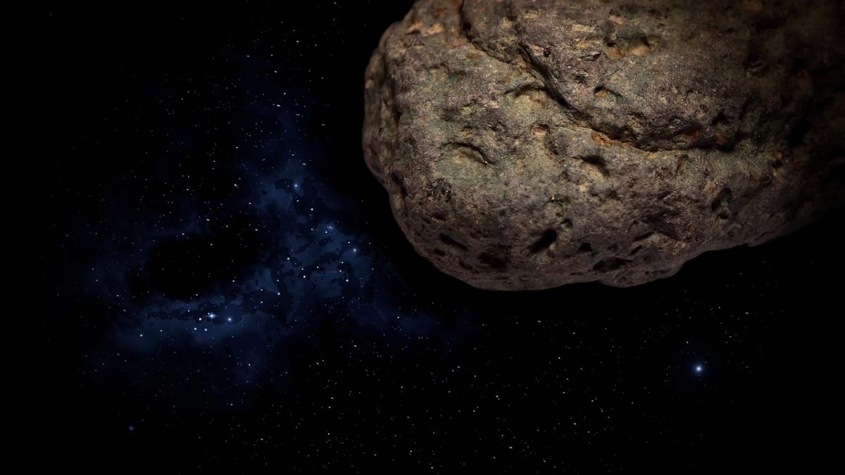 un asteroid cu potential periculos filmat cand se apropie de pamant imagini spectaculoase
