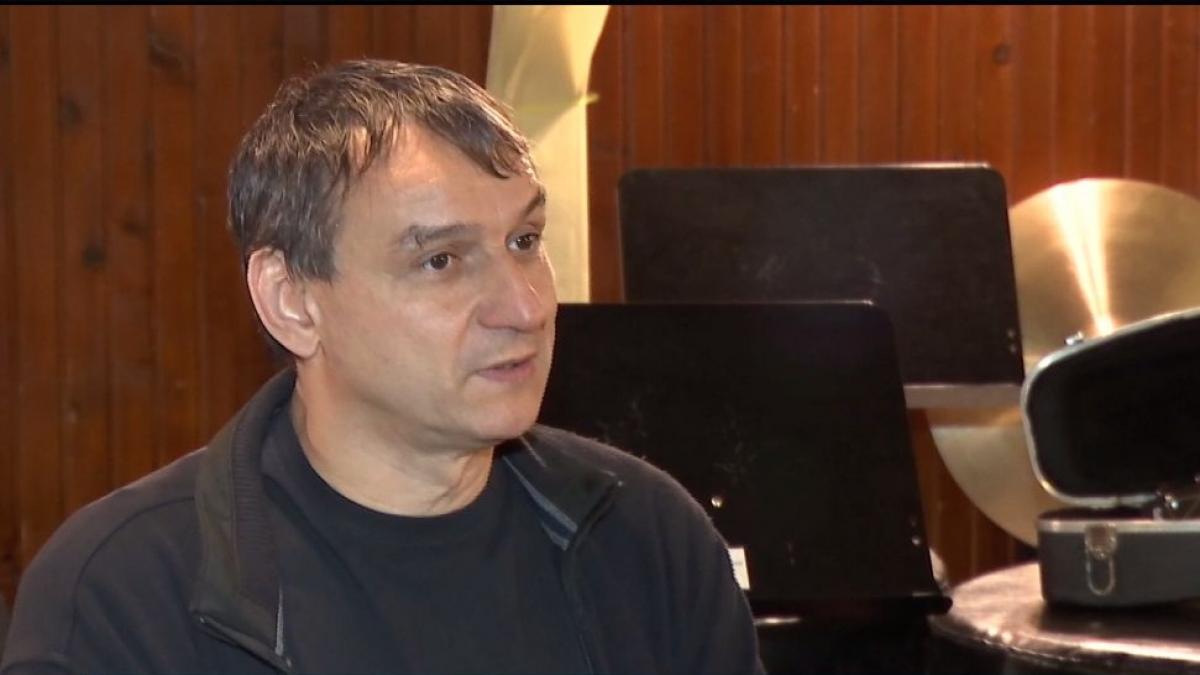 andrei paunescu reaprinde spectacolul cenaclul flacara cei mai iubiti artisti din tara vor canta pe