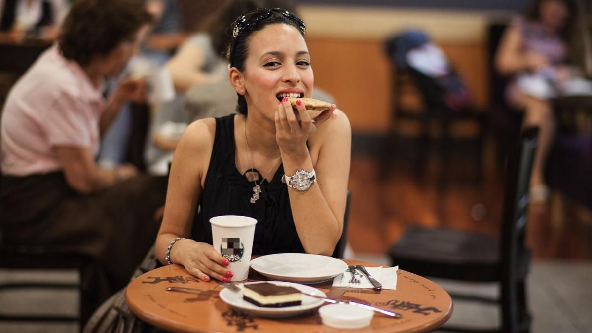 ce sa mananci putin si rapid ca sa iti tina de foame