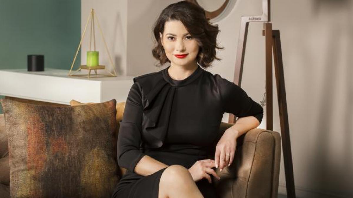 dupa patru luni de absenta mihaela calin se intoarce la pupitrul observator 16