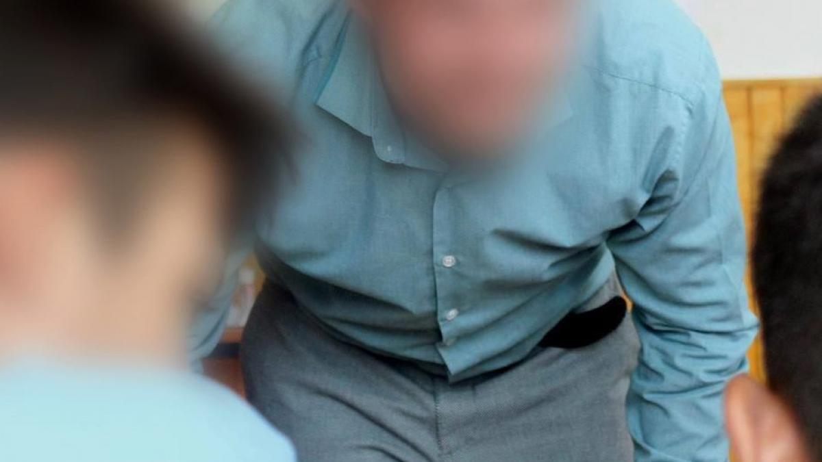 acuzatii grave la adresa unui profesor din pucioasa fiul meu ne a spus ce le face in timpul orelor