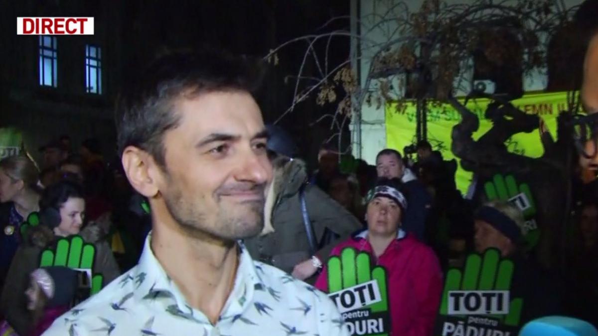 respiram un aer pe care nu stim sa l pretuim si sa l conservam alex gavan la marsul padurilor din