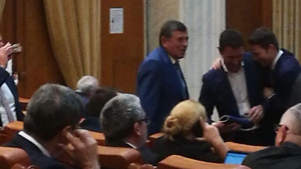 guvernul orban la vot in parlament emanoil savin finul lui liviu dragnea s a asezat in bancile pnl