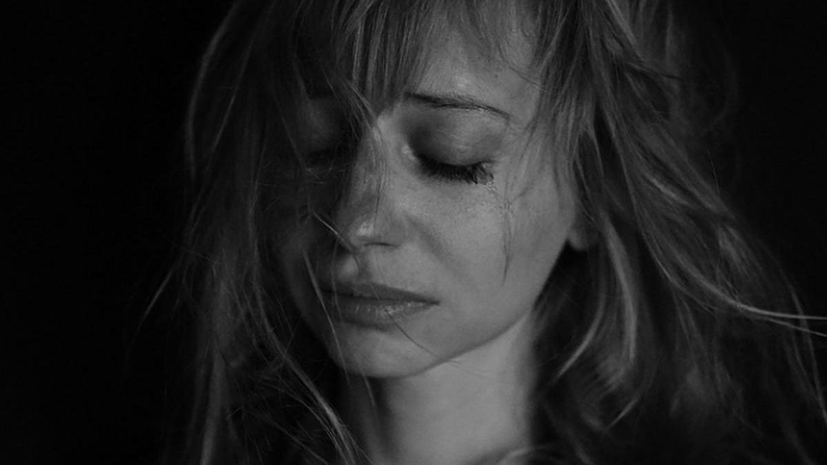 o tanara din arad a mers la o sectie de politie si a cerut eliberarea unui cazier judiciar pentru a