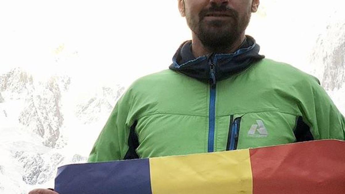 alpinistul alex gavan mesaj catre klaus iohannis daca un copac este taiat in tara asta este taiat