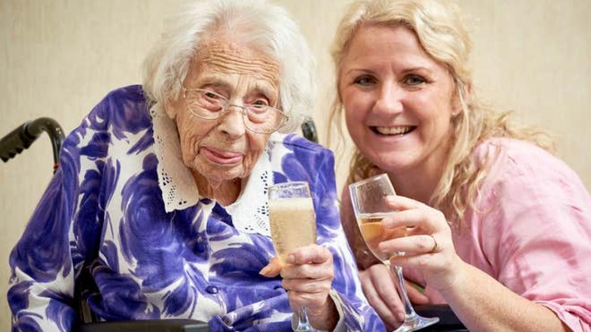 la aniversarea a 108 ani o batrana i a socat pe toti cand le a dezvaluit secretul longevitatii ei