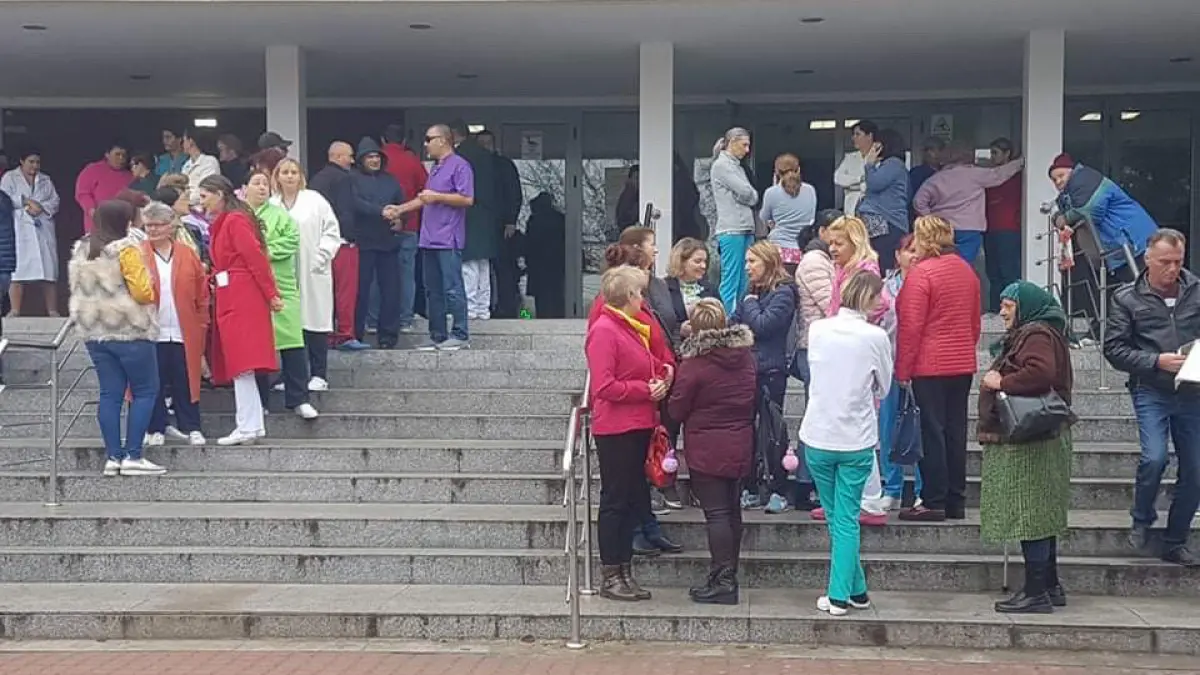 protest spontan la un mare spital din romania angajatii cer medicamente