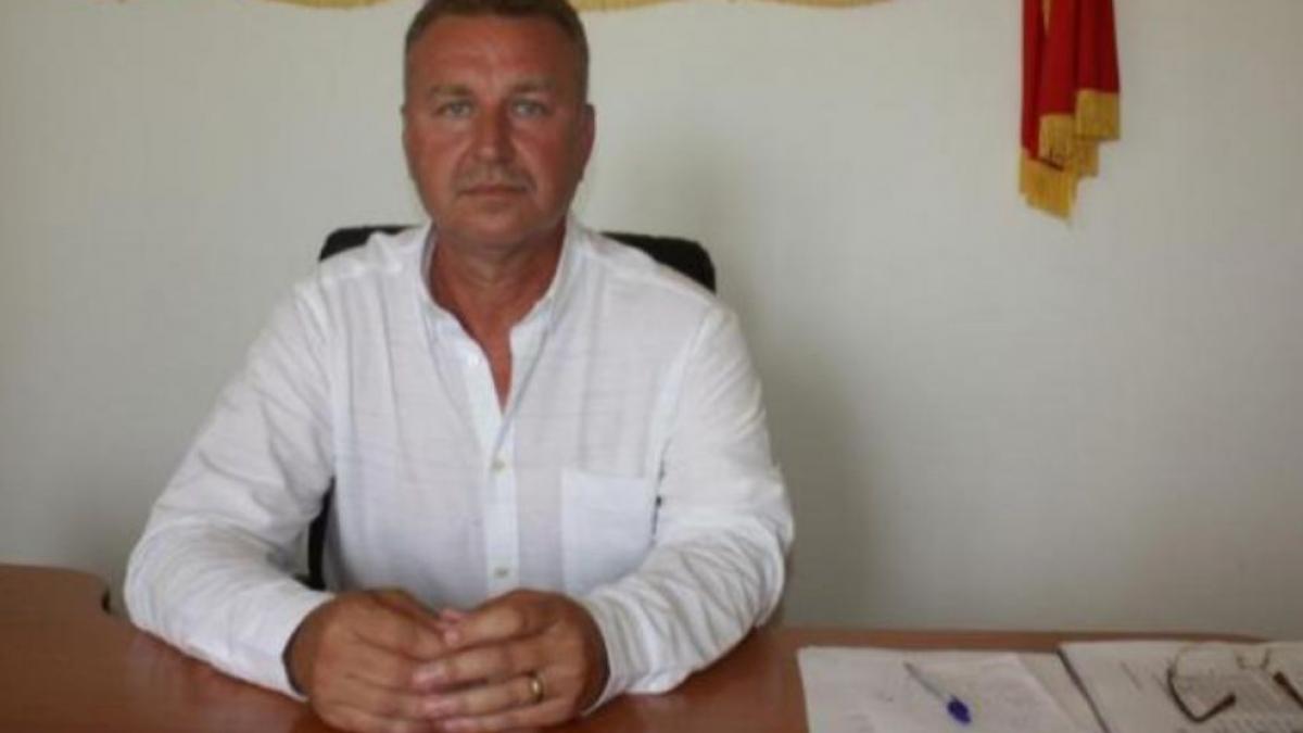 alegeri prezidentiale 2019 primar din judetul constanta surprins cand oferea bani presedintei unei