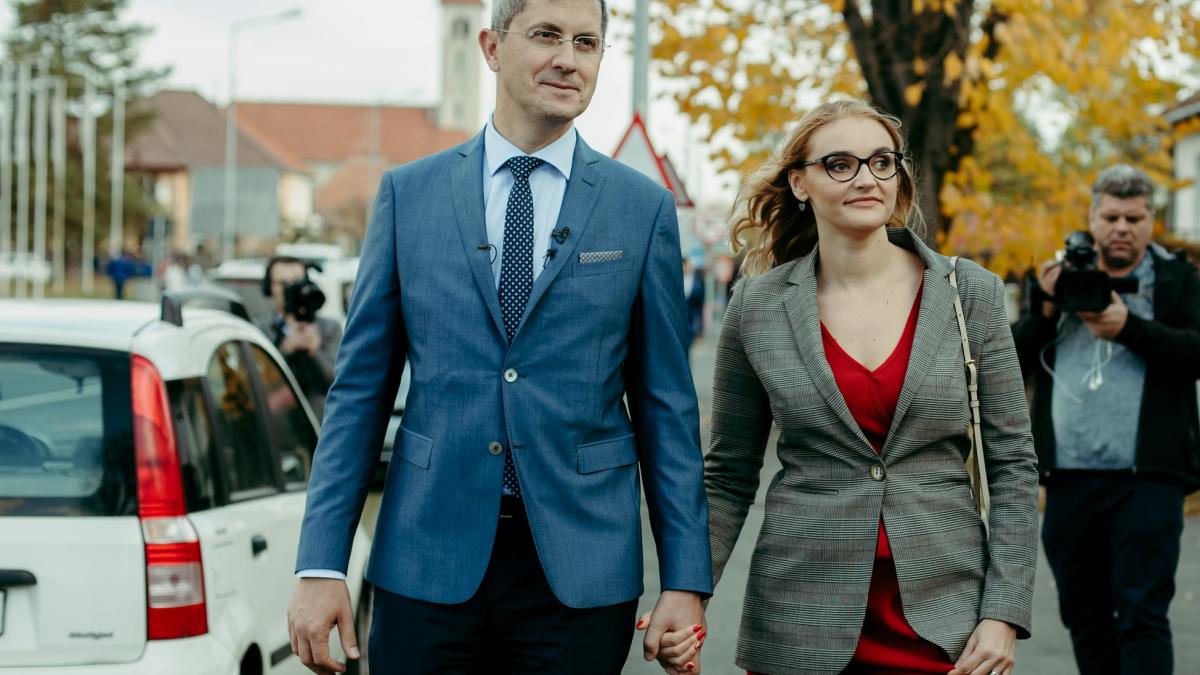 rezultate alegeri prezidentiale 2019 surpriza totala in estimarile psd la ora 14 00