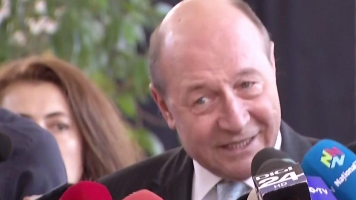 traian basescu mesaj pentru tinerii alegatori este momentul lor sa iasa la vot au pe cine alege