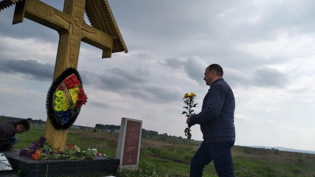 au ridicat o piramida din craniile lor 10 000 de eroi romani ucisi miseleste de catre rusi