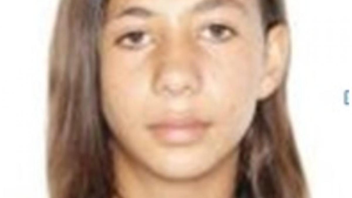 florentina o adolescenta de 16 ani a disparut fara urma familia o cauta in disperare de mai bine de