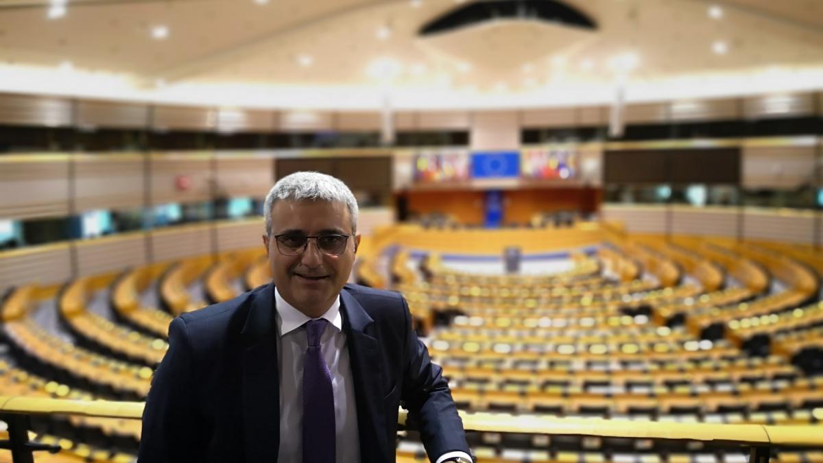 scandal intre robert turcescu si theodor paleologu am intuit exact ce loaza esti