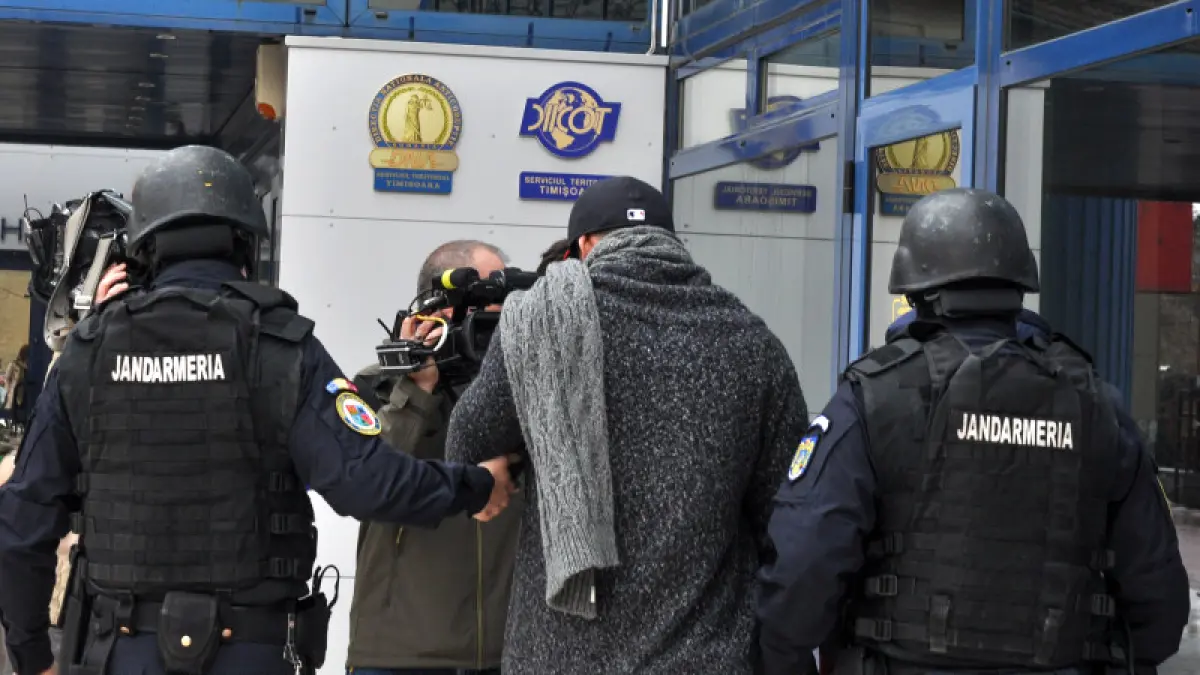 o grupare criminala ducea ilegal pentru prostitutie femei din romania in marea britanie ce s a